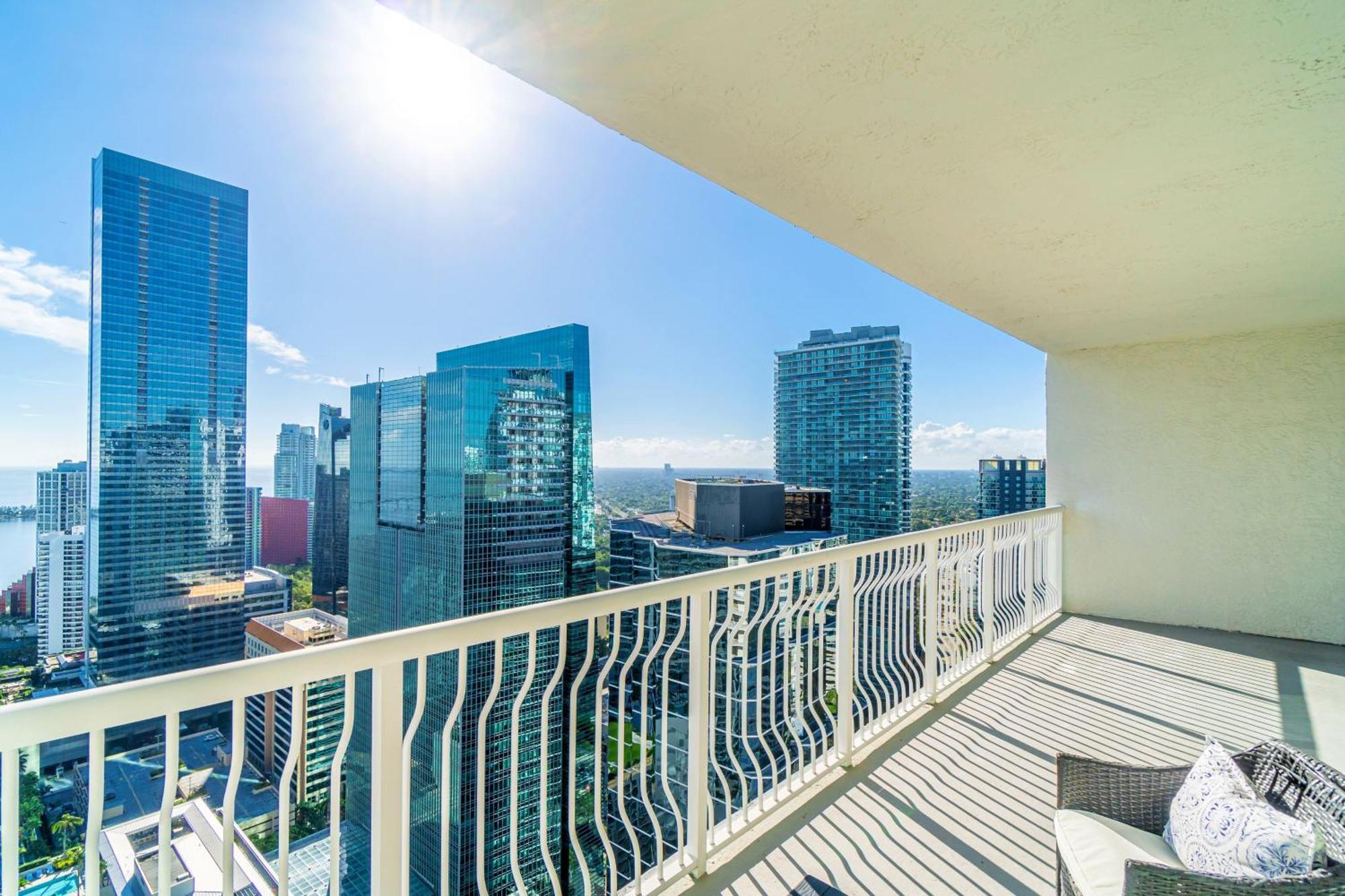 High-end In Glamorous Brickell Apartamento